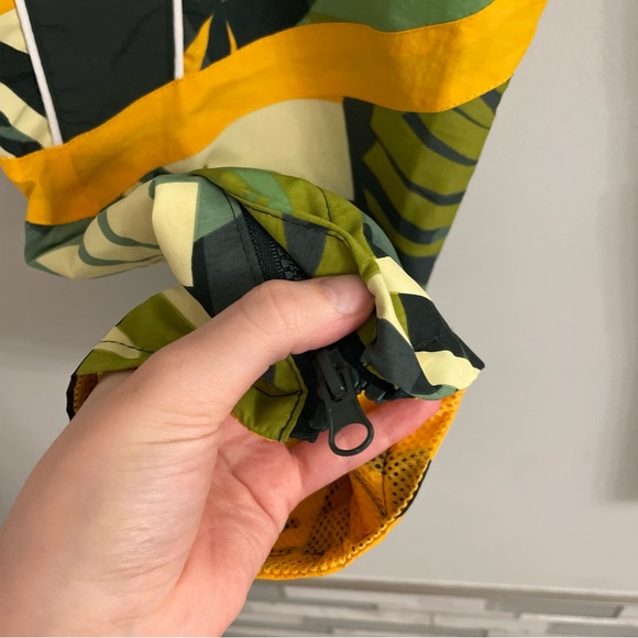 LRG Lifted Research Group Men’s Green Tropic Vacay Printed Track Pants - Picture 3 of 9